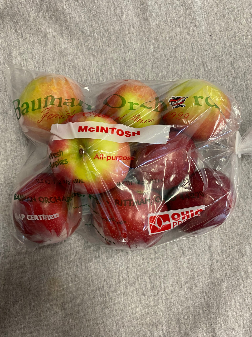 Apples, Macintosh -3lb bag *SALE*